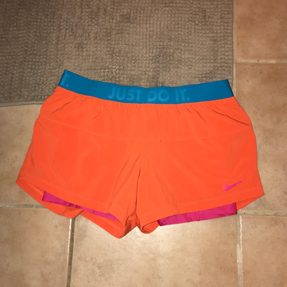 Medium NIKE shorts with built in spandex